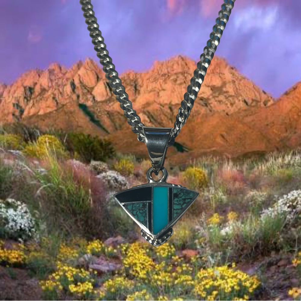 Ray Tracey Knifewing Turquoise/Onyx Necklace 20”